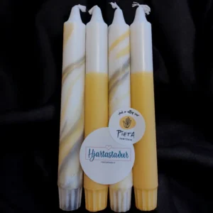 Handmáluð nýárskerti til styrktar Píeta samtökunum.